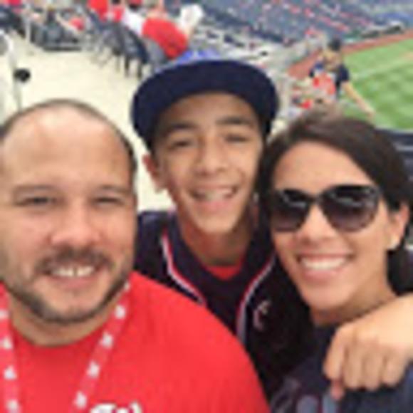 Meet your Posher, Jenn - Picture 1 of 1